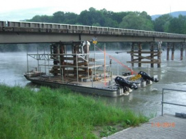 Eingebaute Stahlträgerbrücke