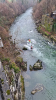 Bild 3: Slalomstelle beim Schloss Angenstein (12m³/s @ Soyhières / 17m³/s @ Münchenstein)