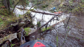 Mühsamer Umtrager flussseitig rechts.