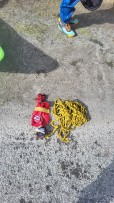 Shredded throwbag
